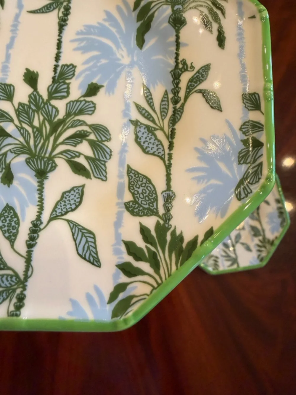 NWT Lilly Pulitzer Set of 2 Appetizer Plates Swayin In The Breeze